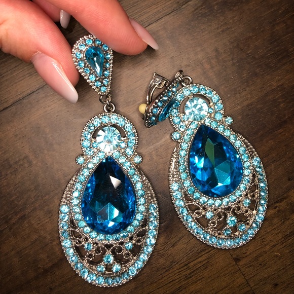 Turquoise Clip On Prom Pageant Rhinestone Earrings - Picture 2 of 3